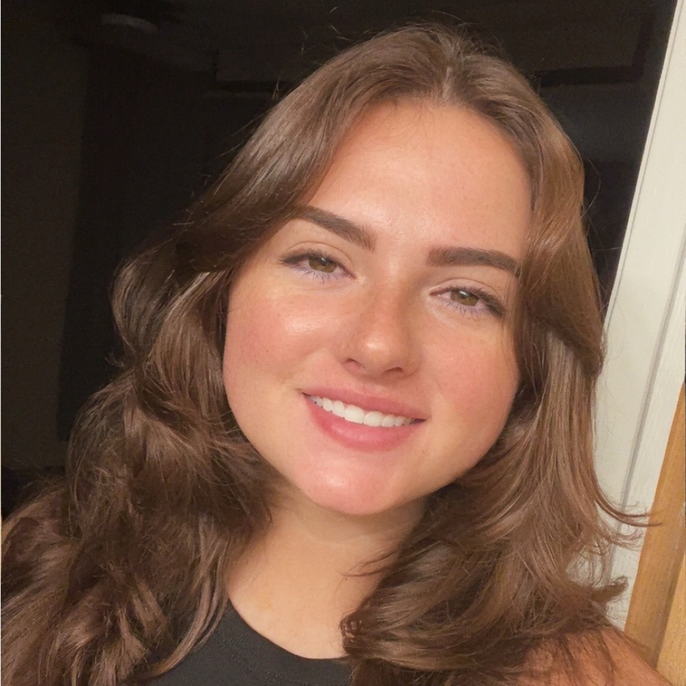 Meet your Posher, Kayla